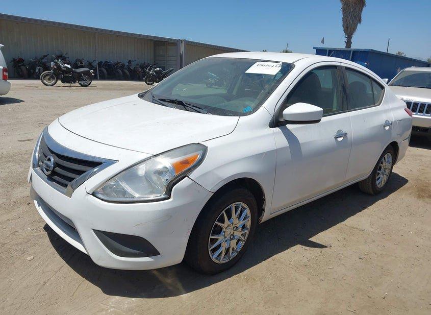 Nissan Versa