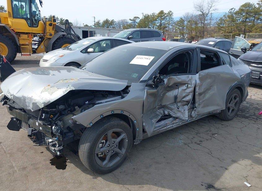 Kia K4
