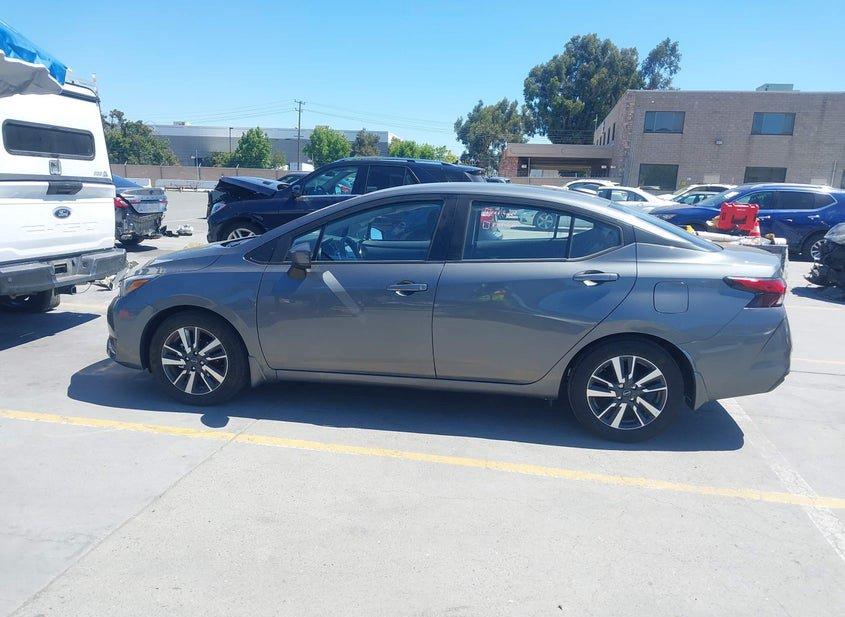Nissan Versa