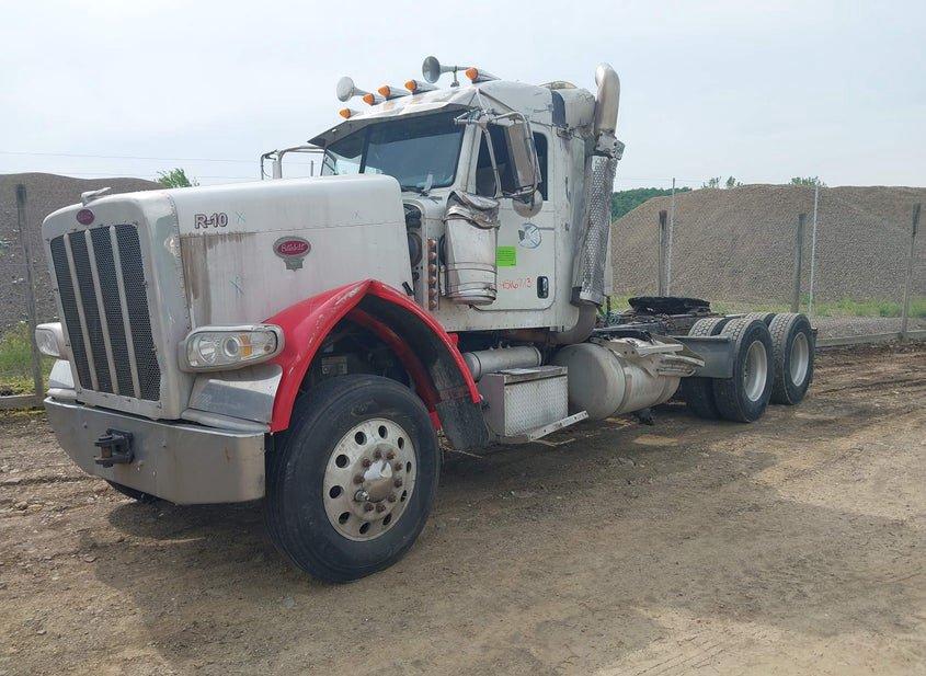 Peterbilt 388