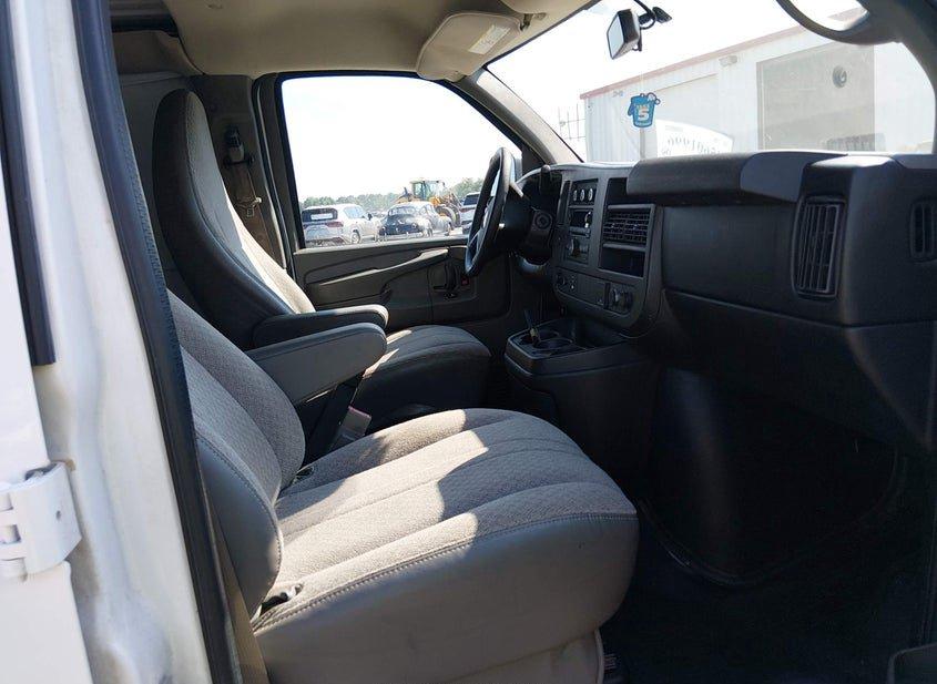 Chevrolet Express 2500