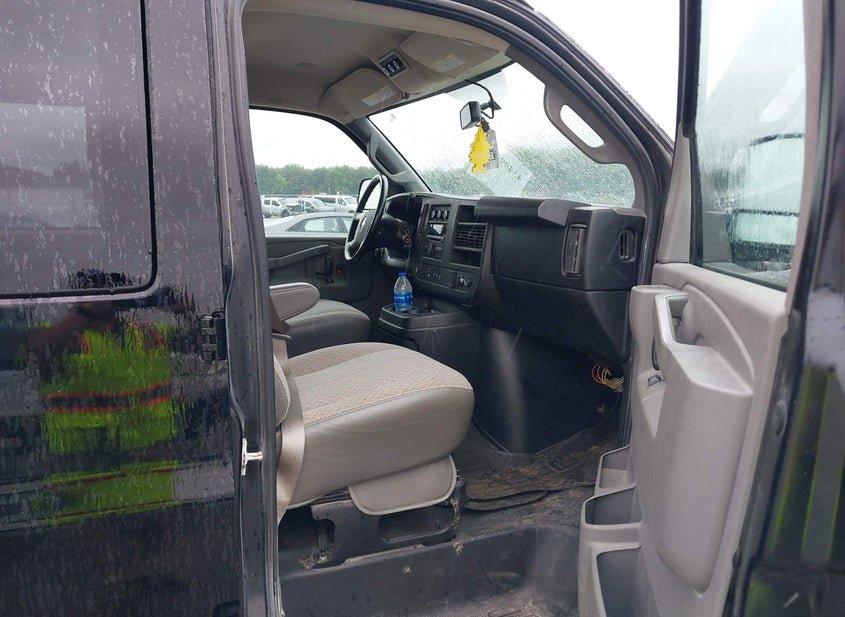 Chevrolet Express 3500
