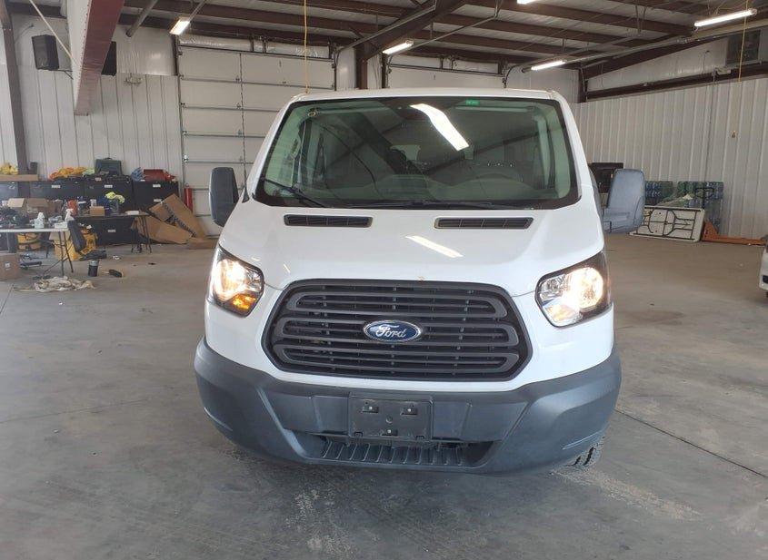Ford Transit-350