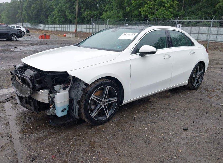 Mercedes-Benz A 220