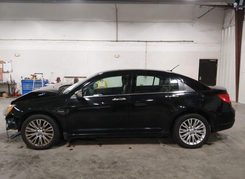 Chrysler 200