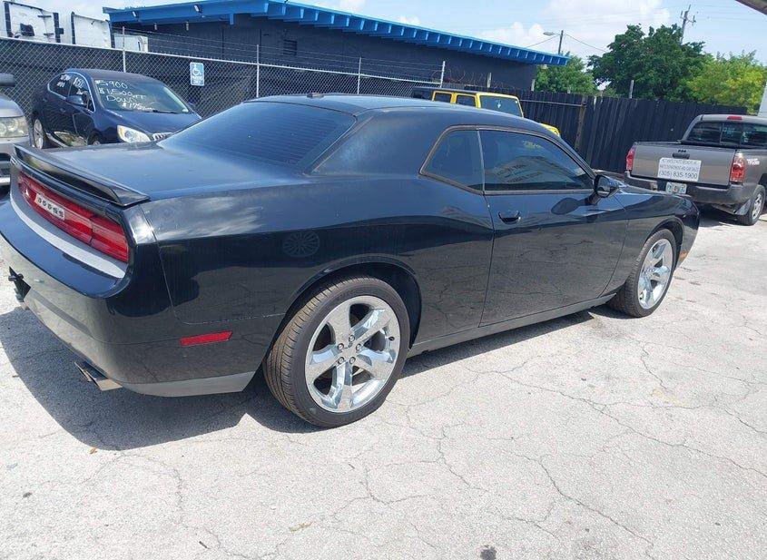 Dodge Challenger