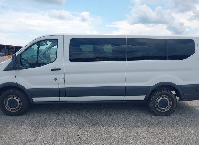 Ford Transit-350