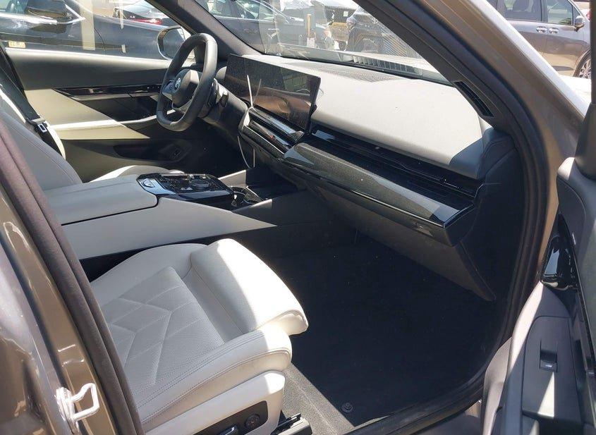 BMW 530I
