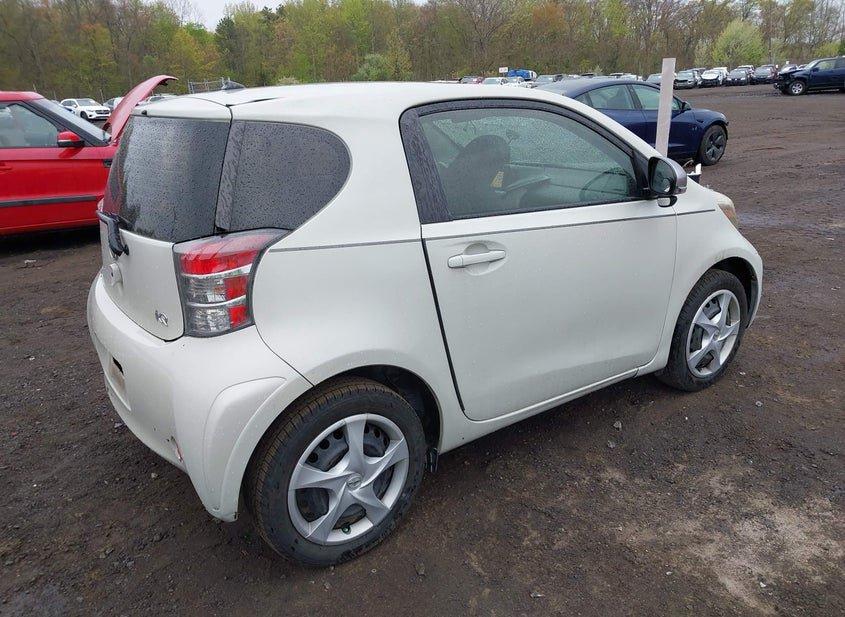 Scion Iq