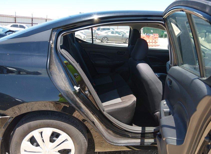 Nissan Versa