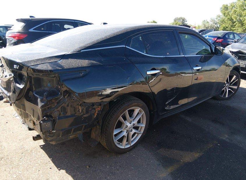 Nissan Maxima