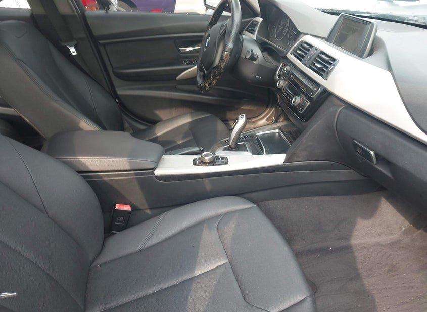 BMW 320I