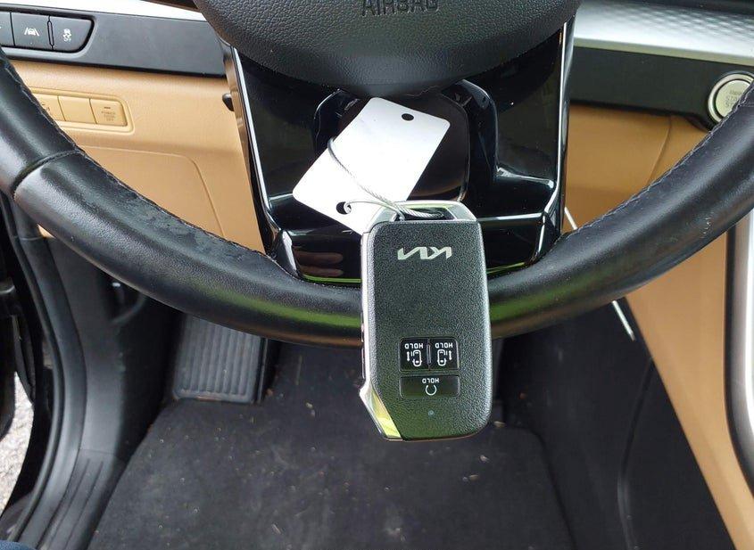 Kia Carnival Mpv
