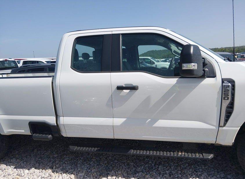Ford F-250