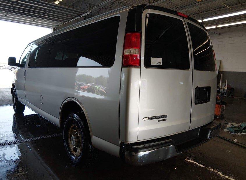 Chevrolet Express 3500