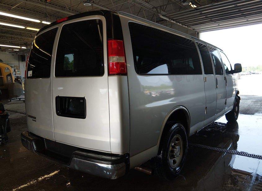 Chevrolet Express 3500