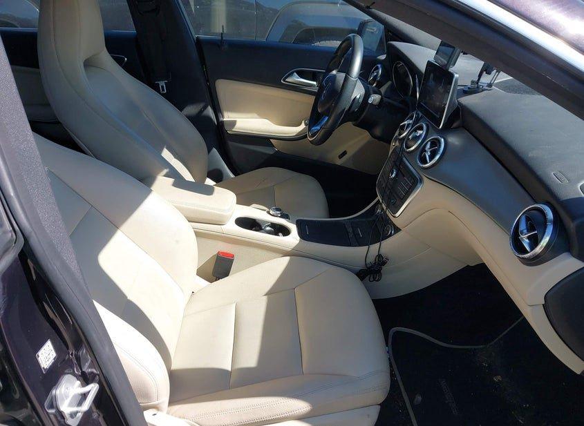 Mercedes-Benz Cla 250
