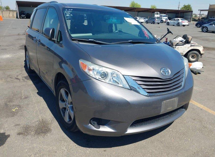 Toyota Sienna