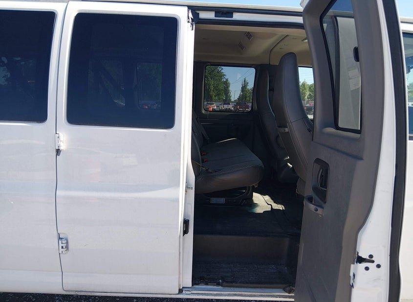 Chevrolet Express 3500