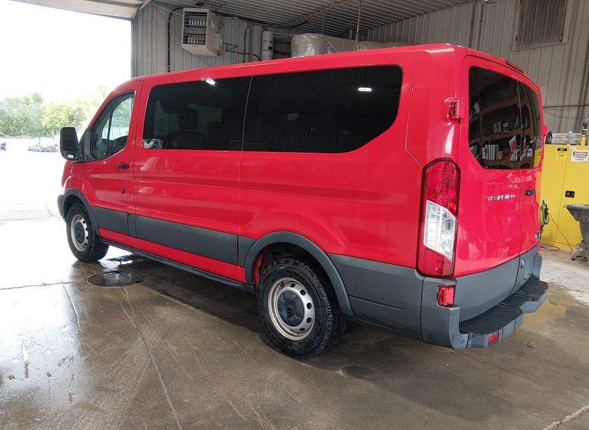 Ford Transit-150