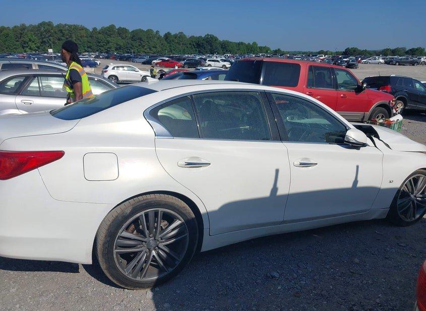 Infiniti Q50