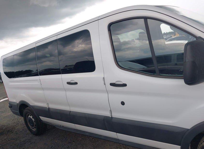 Ford Transit-350