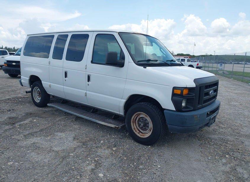 Ford E-350 Super Duty