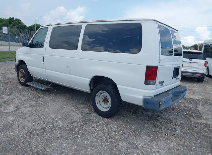 Ford E-350 Super Duty