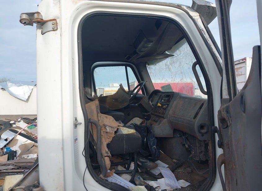 Freightliner M2 112