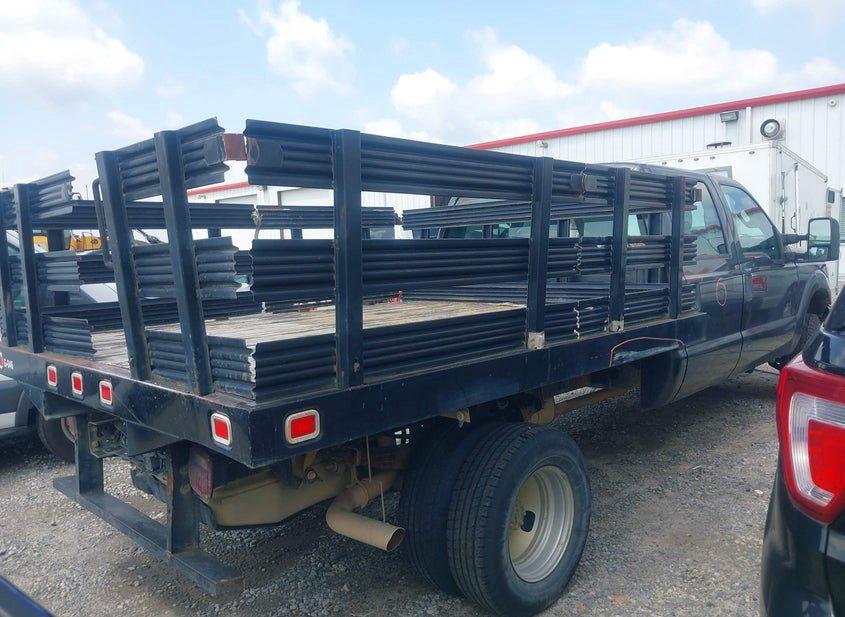 Ford F-350 Chassis