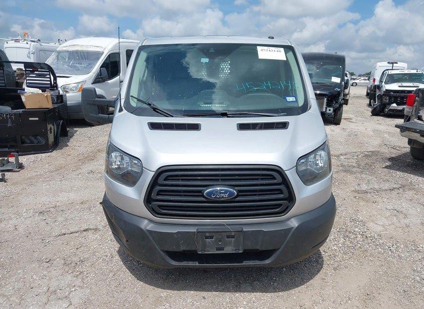 Ford Transit-150