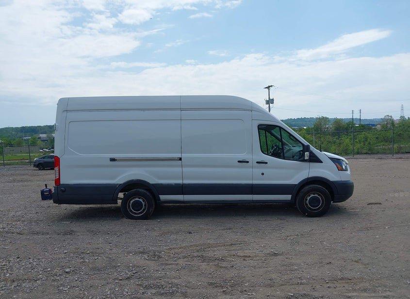 Ford Transit-350