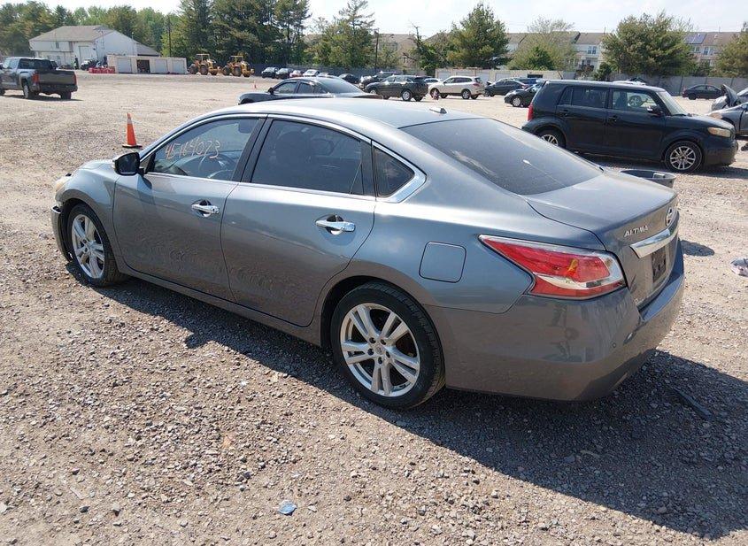 Nissan Altima