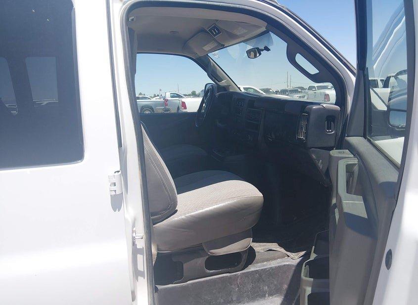 Chevrolet Express 2500