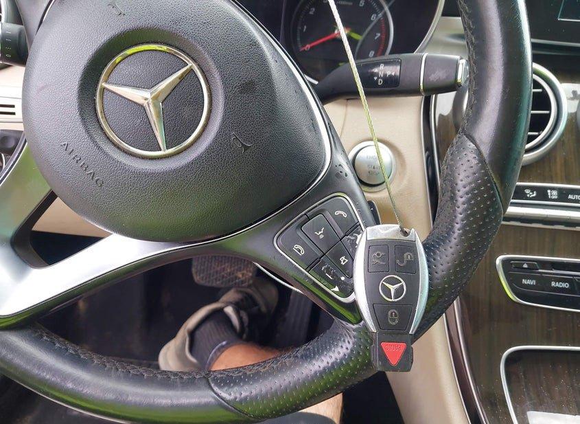 Mercedes-Benz C 300