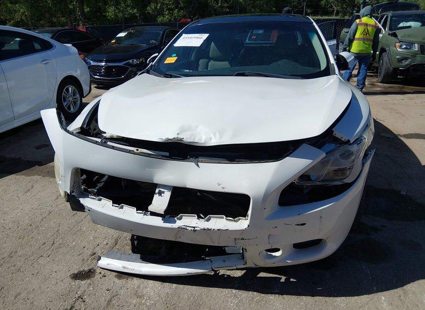 Nissan Maxima