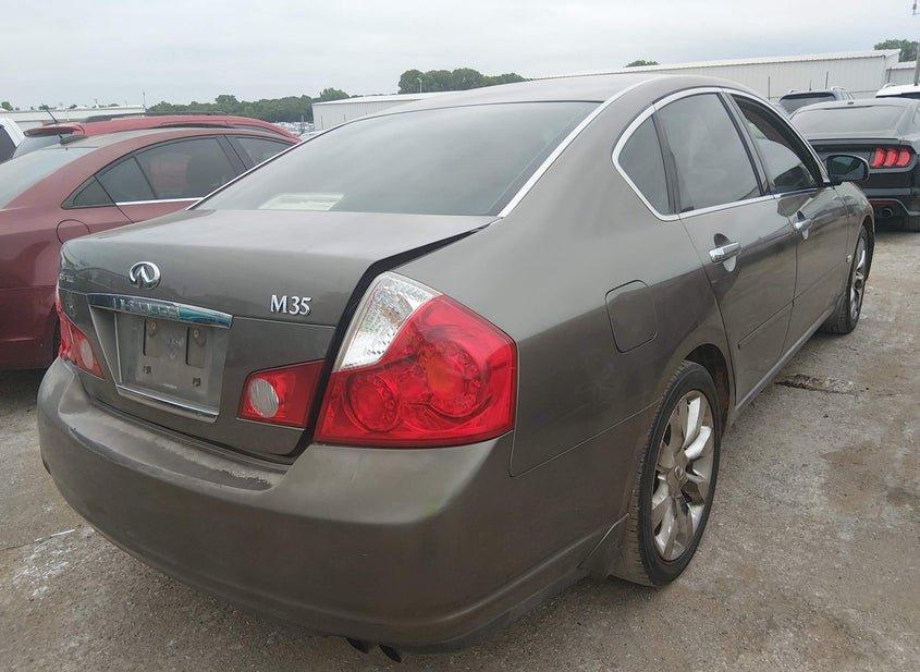 Infiniti M35