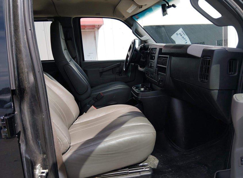 Chevrolet Express 3500