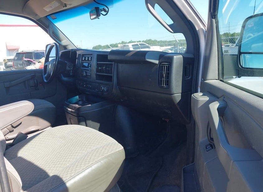 Chevrolet Express 3500