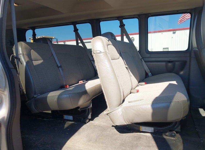 Chevrolet Express 3500