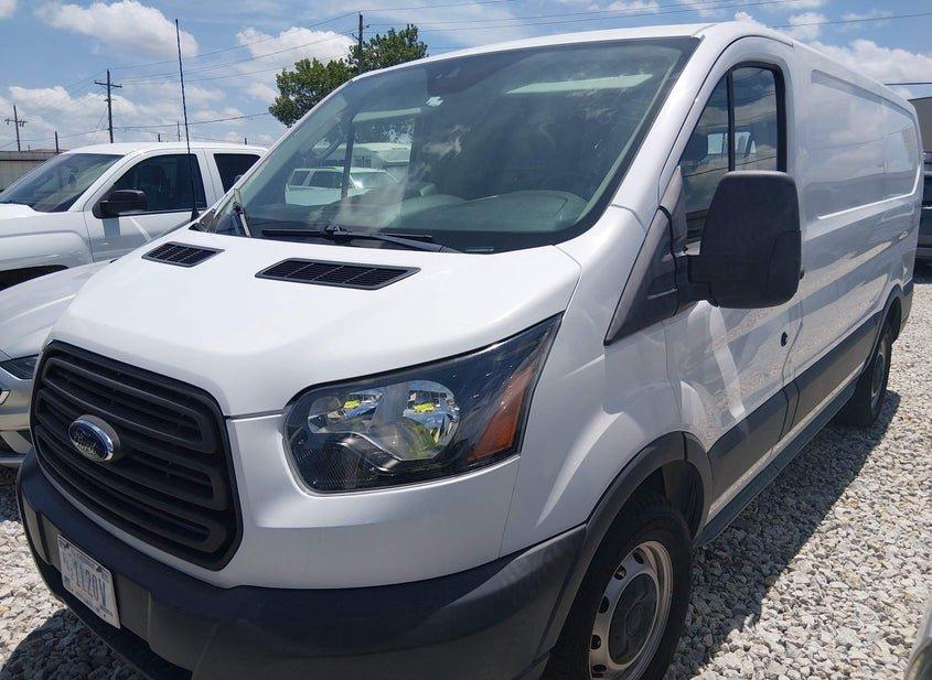 Ford Transit-150