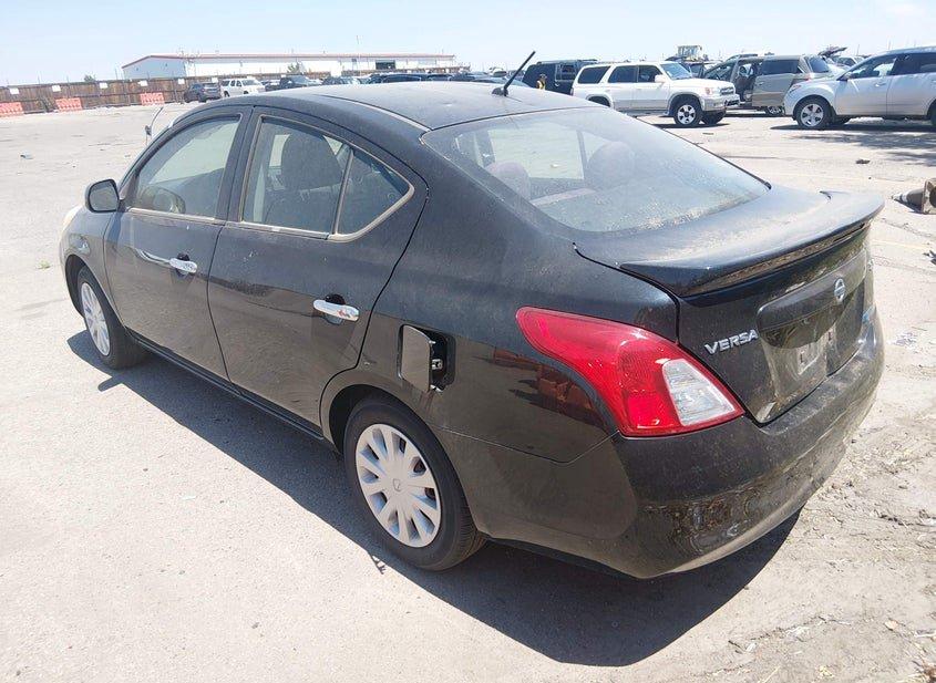 Nissan Versa