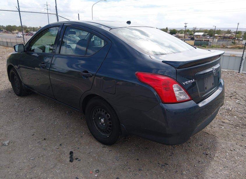 Nissan Versa