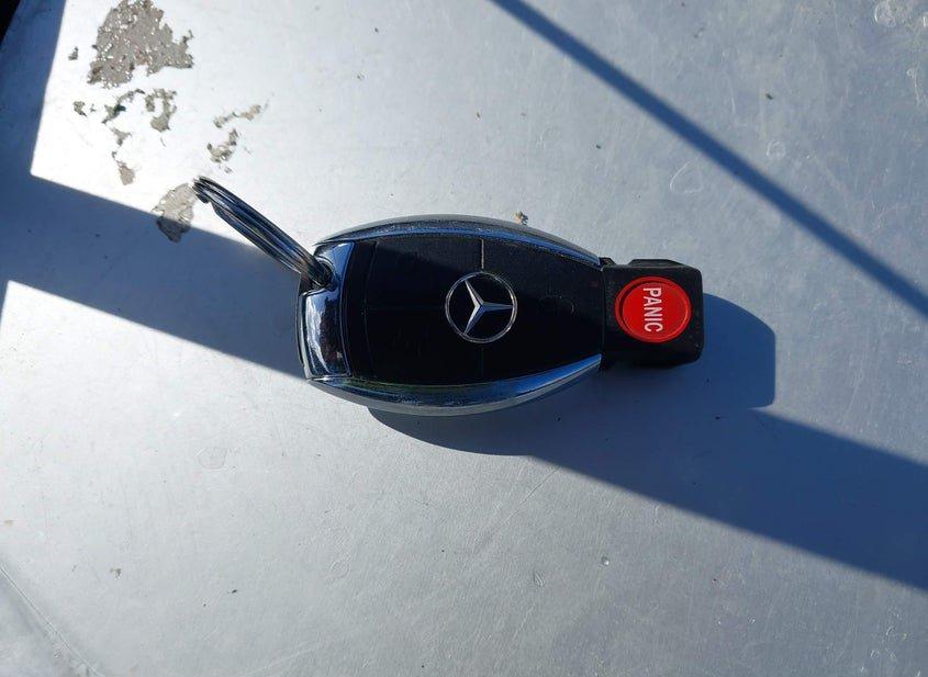 Mercedes-Benz C 240