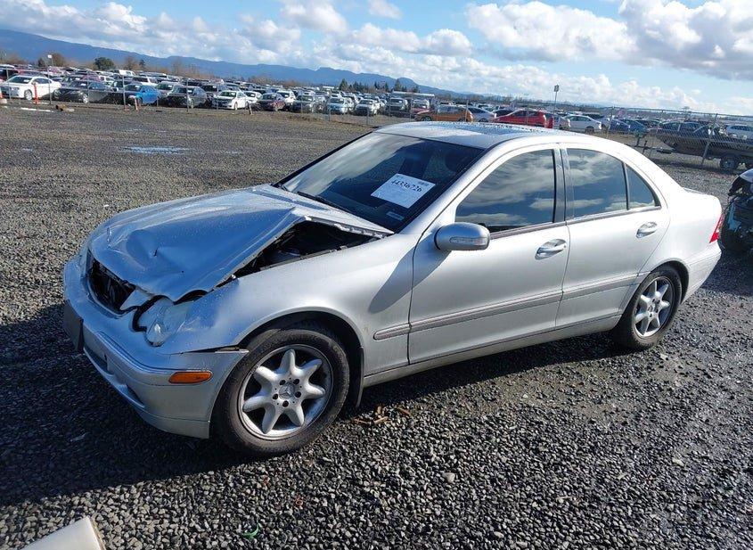 Mercedes-Benz C 240
