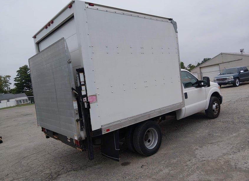 Ford F-350 Chassis