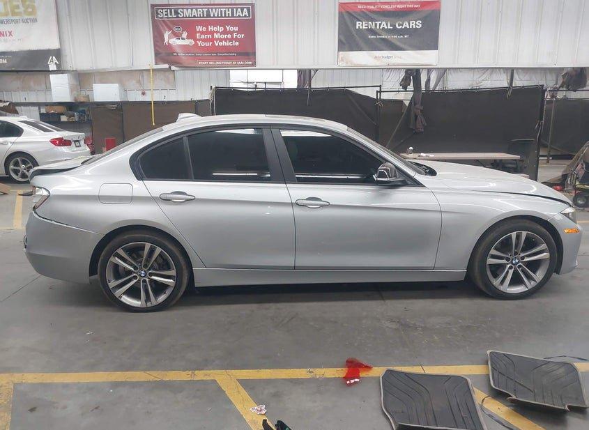 BMW 320I