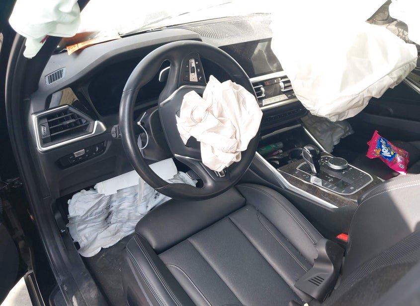 BMW 330I