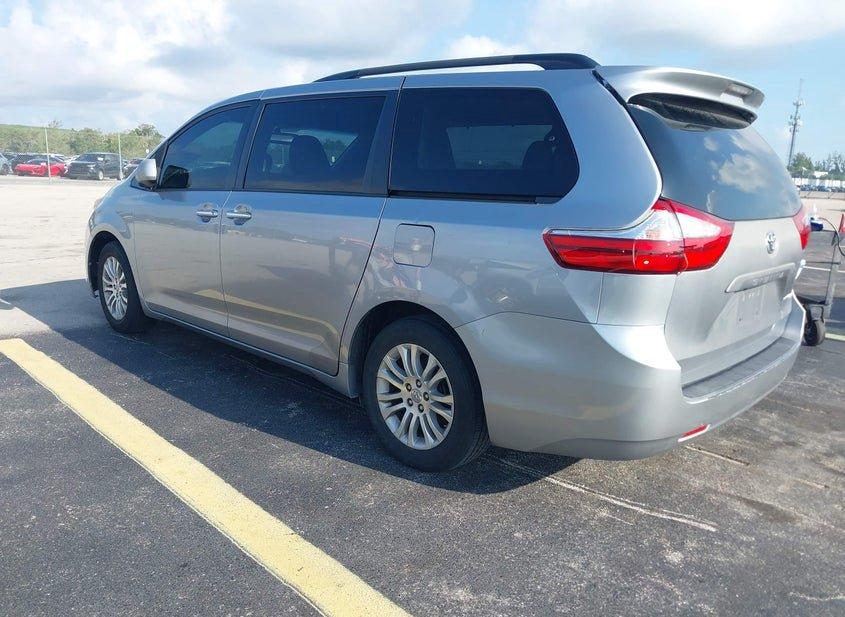 Toyota Sienna