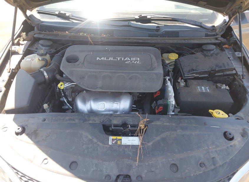 Chrysler 200